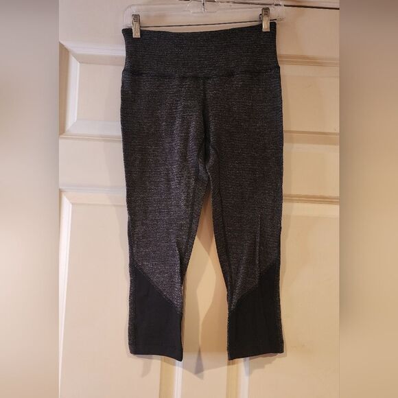 Lululemon warm gray cropped leggings size 6 - Picture 1 of 5